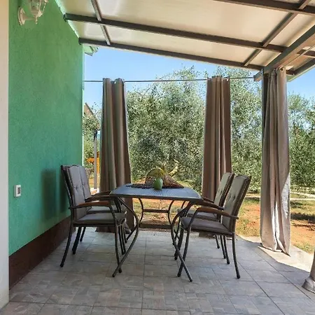 Funtana-olive Garden * Funtana