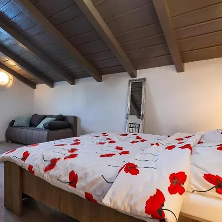 Funtana-olive Garden Apartment *